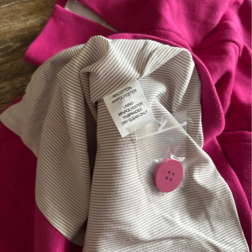 Boutique Women’s Fuchsia Blazer - Picture 6 of 6